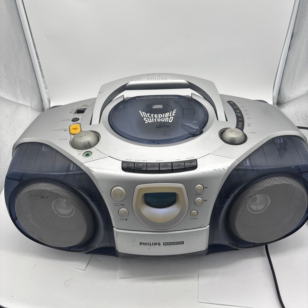 Philips Magnavox AZ2000/17  CD/ Cassette FM AM Boombox . Tape Needs Repair